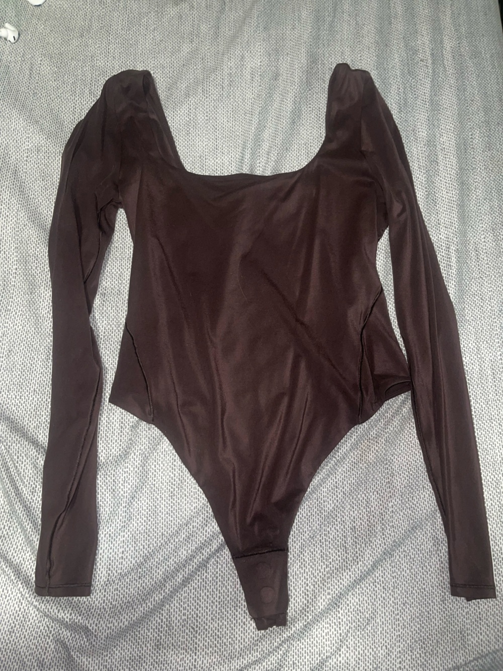 Lululemon WUNDERMOST FRENCH PRESS BODYSUIT LARGE - Picture 2 of 2